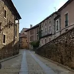 La Casa Del Alamo *